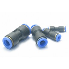 Фитинг пластмассовый прямой тр. 12 арт. PUC12