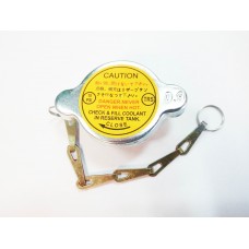 Крышка радиатора иномарка средняя TRS 0.9