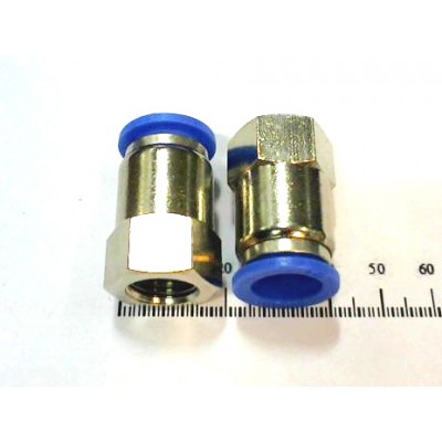Фитинг металлопласт. прямой тр. 1/2- вн. рез. NPT 1/4 арт. SPCF1/2-N2