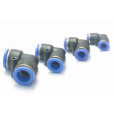 Фитинг пластмассовый угол тр. 10 арт. PUL10